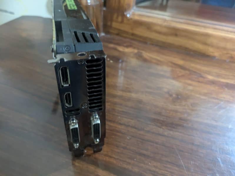 zotac geforce gtx 680 - Computer Components - 1111939227