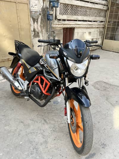 Honda Cb150F Special Edition Golden number