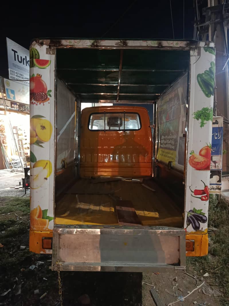 سیوا کا رکشہ ہے اور لوڈنگ کے لیے ہے سبزی بھی لگا سکتے ہیںں ب 3