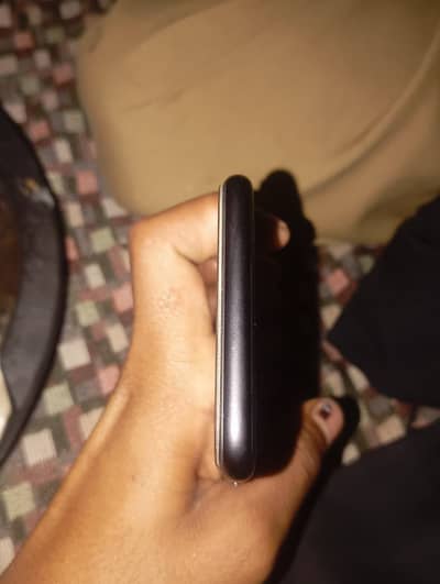 iPhone 7non pta sim working all ok waterproof