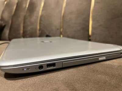 Hp core i5 5th generation 1TB Graphic card install