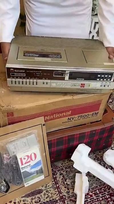 national vcr 10/10 condition for sale