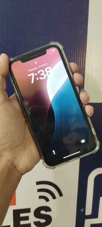 iphone 11 water pack 10/9 all ok b. h87