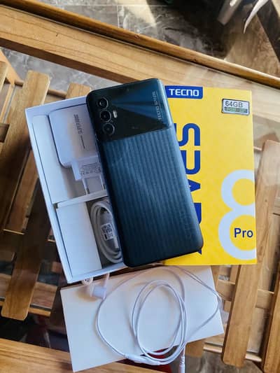 Techno spark 8 Pro (4gb/64gb)urgent Sale. 03/29/77/57/413