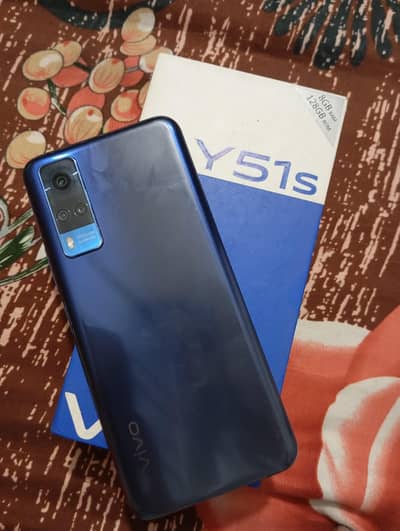Vivo y51s 8/128with box