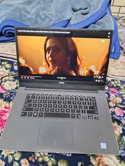 Dell Inspiron 7572 | i7 8th gen | Borderless screen