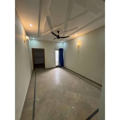 14 Marla Tiled Floor Upper Portion With 4 Bed Rooms For Rent