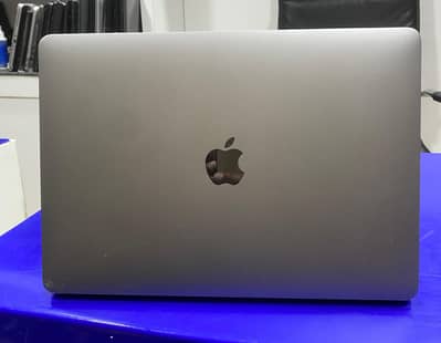 Apple MacBook Air M1 8GB 256GB SSD 13” – Excellent Condition – Lahore