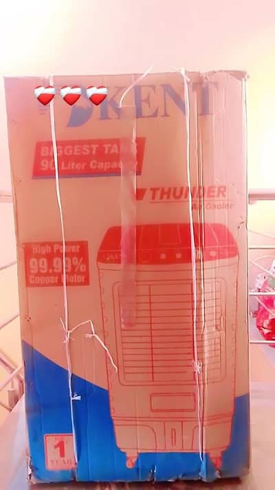 air cooling fan with ice botels