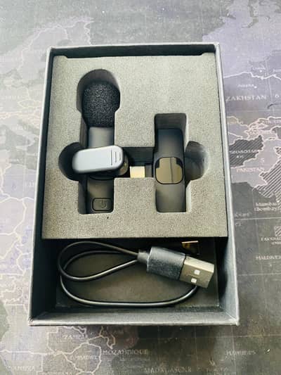 K—8 Wireless Microphone  — 10/10 Condition  | Only 3 Months Used |