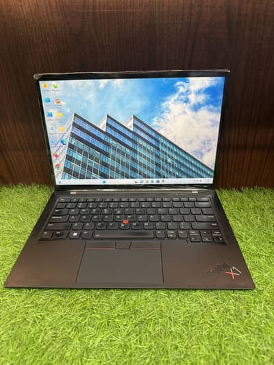 Lenovo X1 Carbon Gen 9 (i7 11th Gen) (16/512) Touch