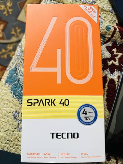 Tecno Spark 40 (6+6/128GB)