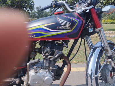 honda CG 125 for sale in good condition red colour