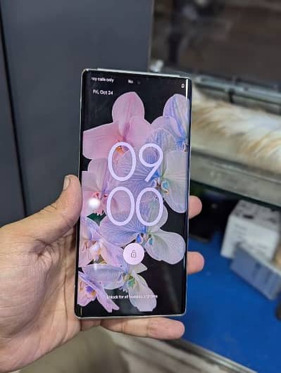 Google pixel 6 pro 12 GB RAM 128 GB memory 0325/0054/225