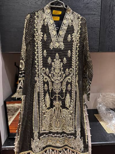 Sana Safinas 4 piece. . wore only one’s. .