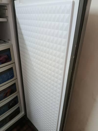 dawlance freezer in orignal condition 10/10