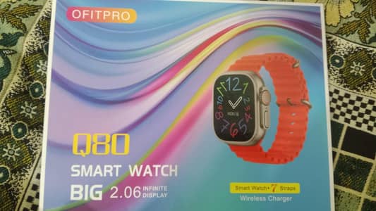 Smart watch with alll accessories