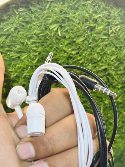 Y1 original hand free