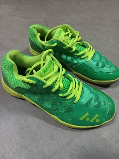 LEFUS Badminton Shoes