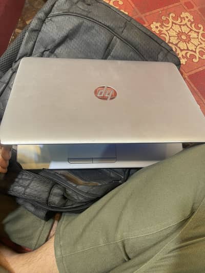 Hp G3 light 840 core I7 sixth generation