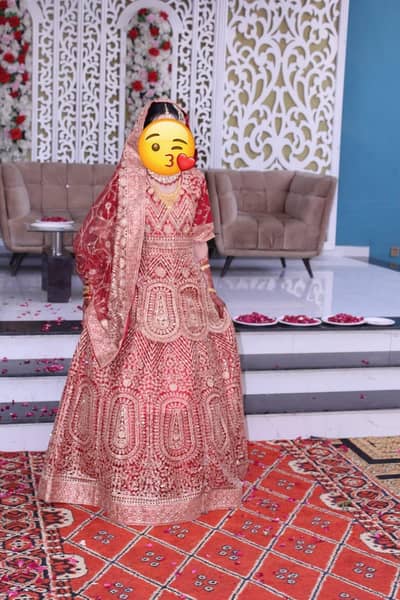 Stunning bridal lehenga with matching jewelllery.