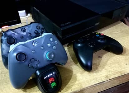 Xbox One with all accessories