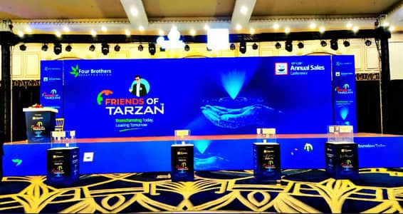 SMD Screen/Dj Sound System/Truss Lights/Projector/LEDs/Lighting Decor