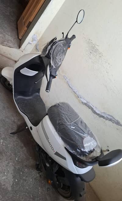 EVEE MITO PLUS + (2026) 10/10 Condition. Bought one month ago