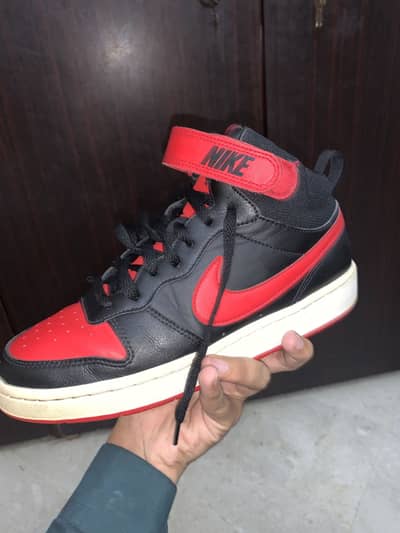 Nikes court borough mid 2 Original