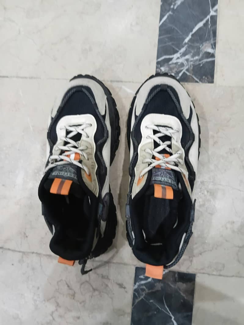 imported shoes 0