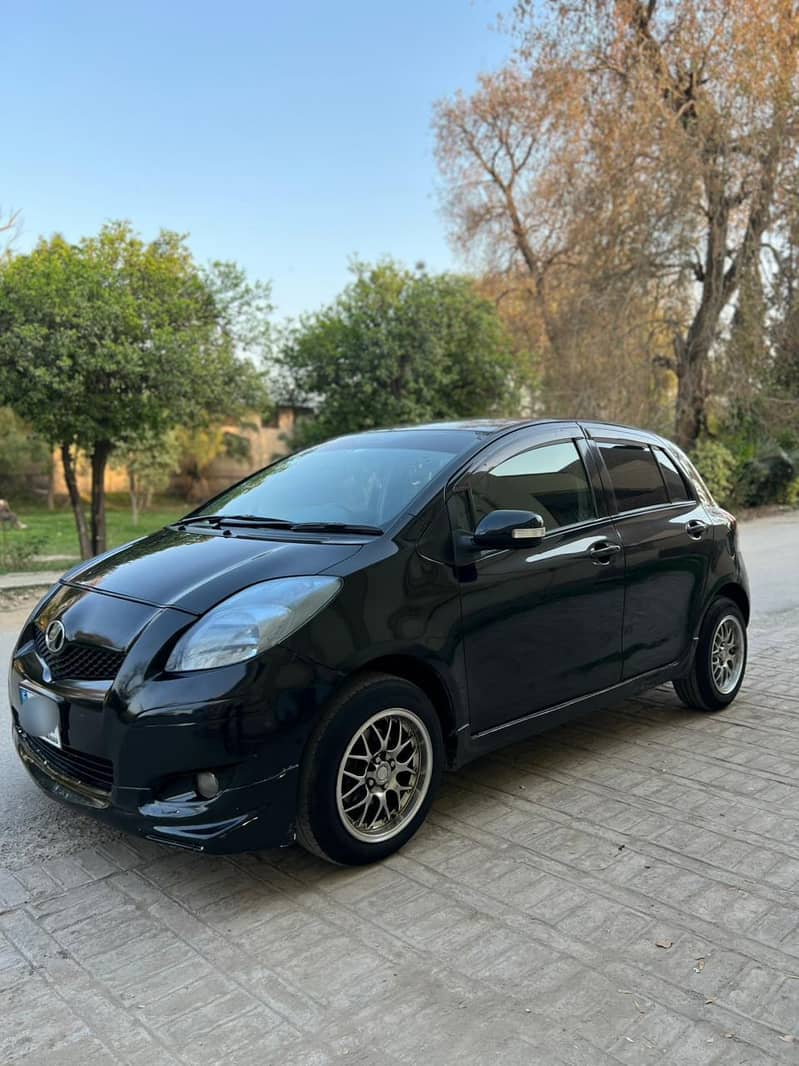 Toyota vitz - Cars - 1111942391