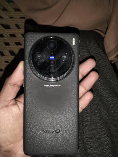 vivo x100 pro condition 10/9 original charger 120 fPS pubg supported