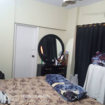 Rent flat 2bed. d. d 4th floor National complex Alladin k samne Rashid minhas road