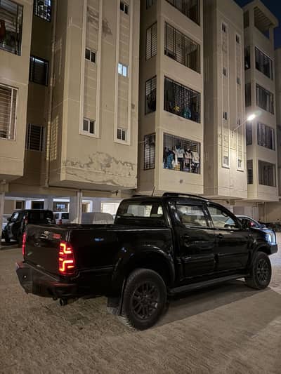 Toyota hilux vigo thailand