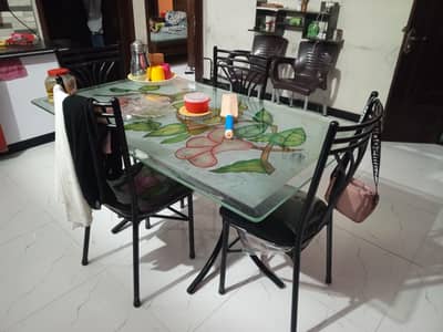 dining with 4 chair