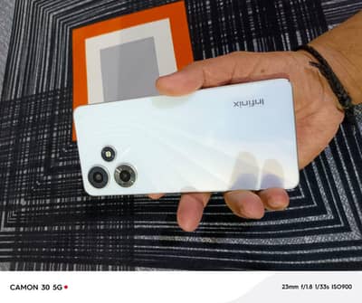 Infinix hot 30 8+128