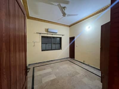 Beautiful 25x40 House for Sale in G-13/1 Prime Location