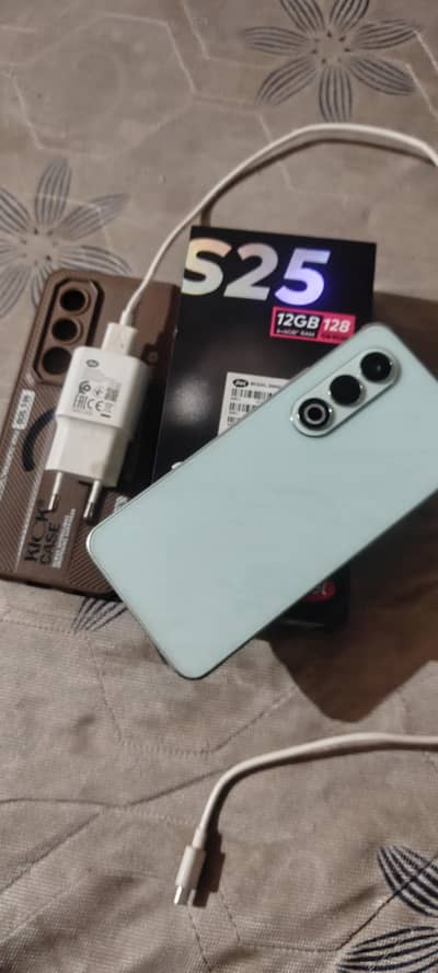 title s25 6+4gb 128gb with charger box all original 10 by 10