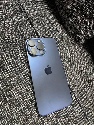selling iPhone 15 pro max