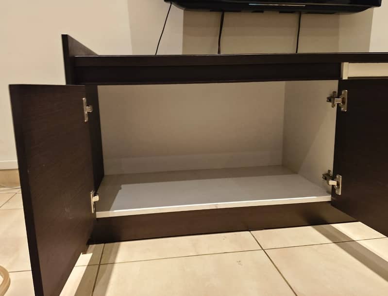 TV console 1