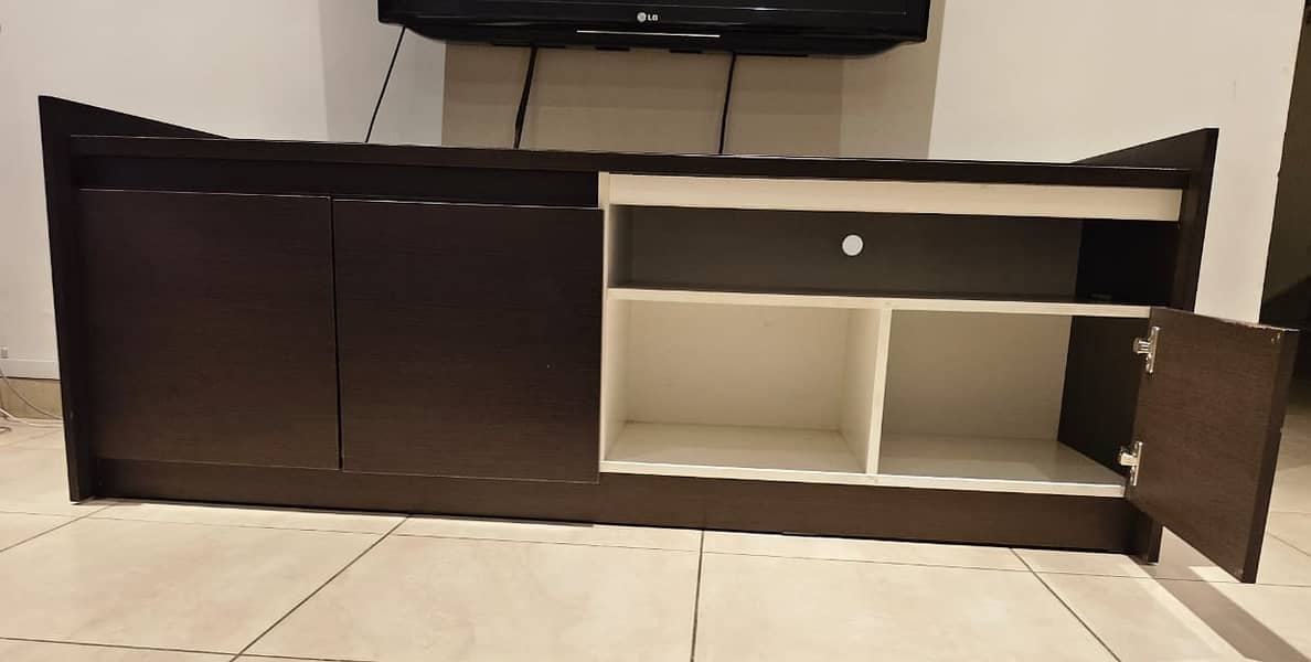 TV console 5