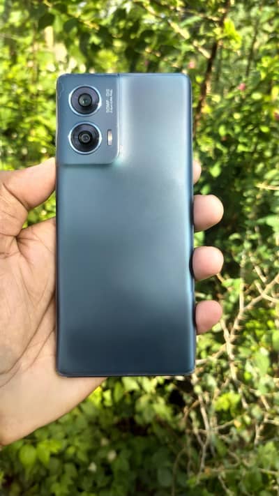 Moto Edge 50 Fusion 5G 8/128, 6.7 Inches 144 Hz pOLED Display,