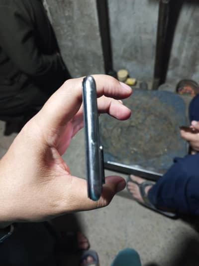 all ok bs speakr ke awaz Kam ha  only box