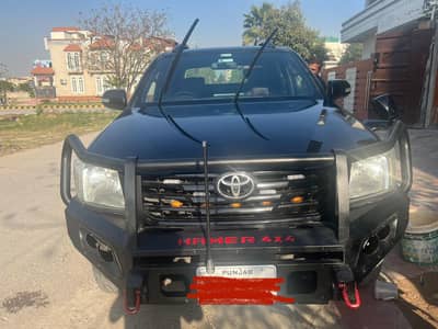 Toyota vigo thailand 12-14 automatic diesel black.