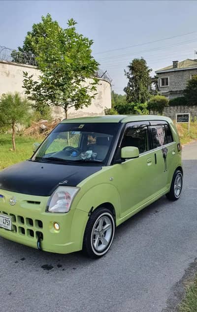 Nissan Pino Sports