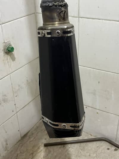 Akrapovic E11 Exhaust