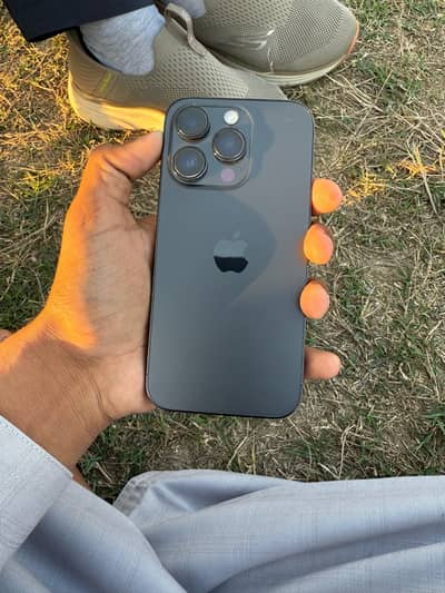 total janiun iphone 14pro nonptajv  waterpak 128gb 94 health all ok ha