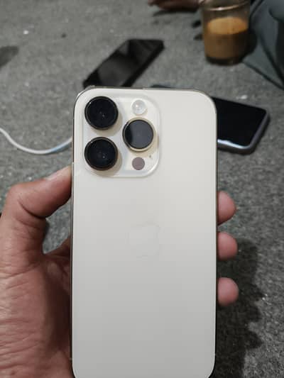 iphone 14 pro 256gb 100 health