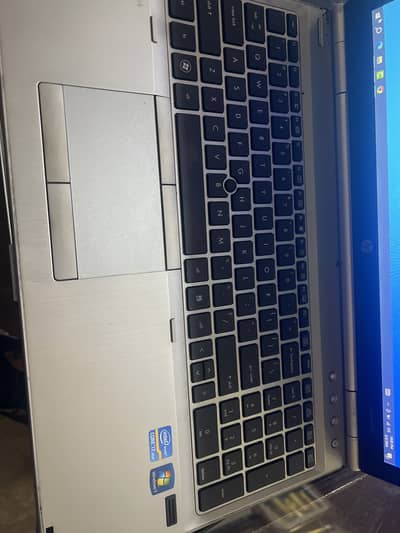 HP EliteBook Core i7 vPro – 8GB RAM / 512GB SSD – Excellent Condition