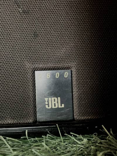 JBL 2600 Original USA Bookshelf Speakers – Powerful Bass – 8 Ohm
